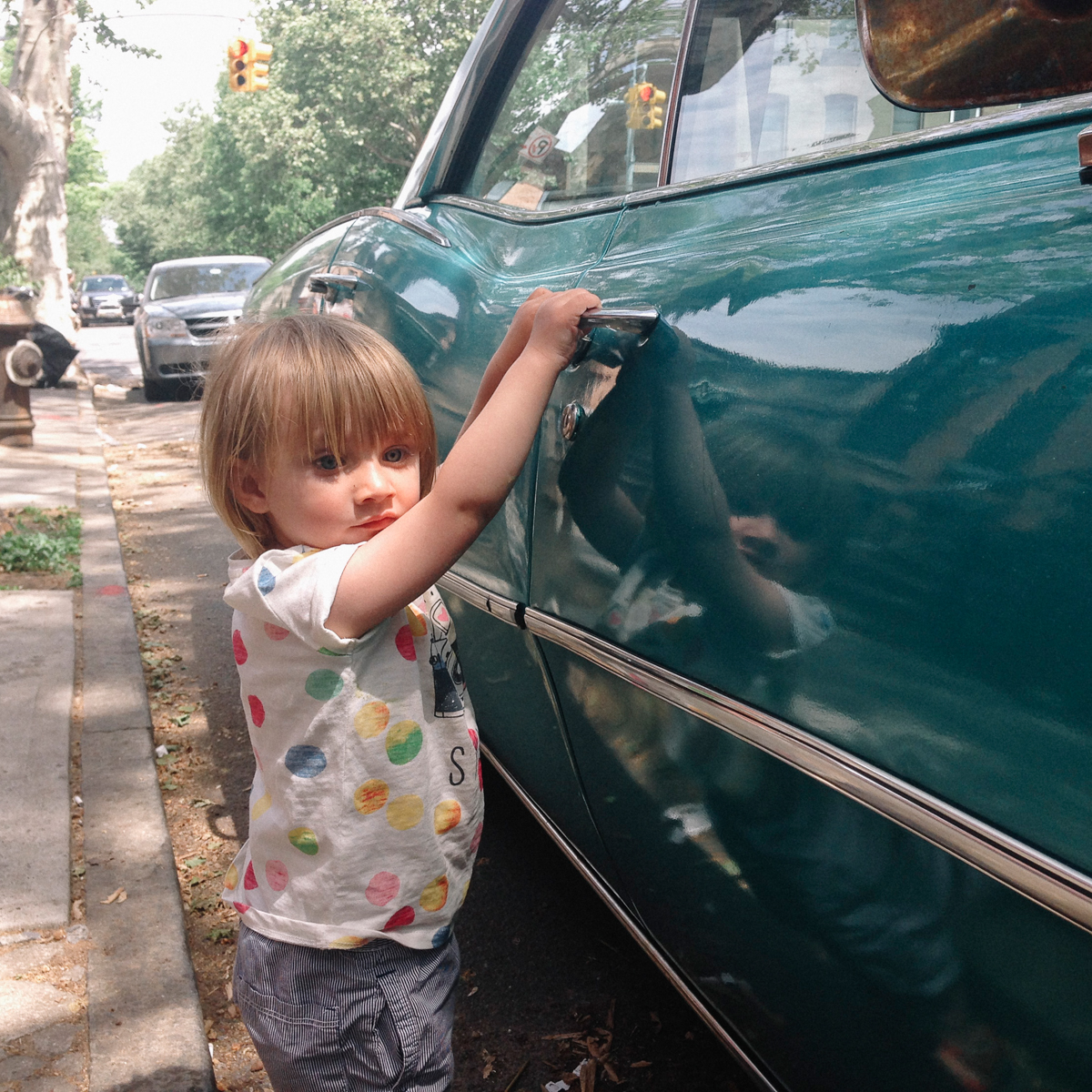 Gilligan // New York & Dublin :: Robyn in Clinton Hill, Brooklyn